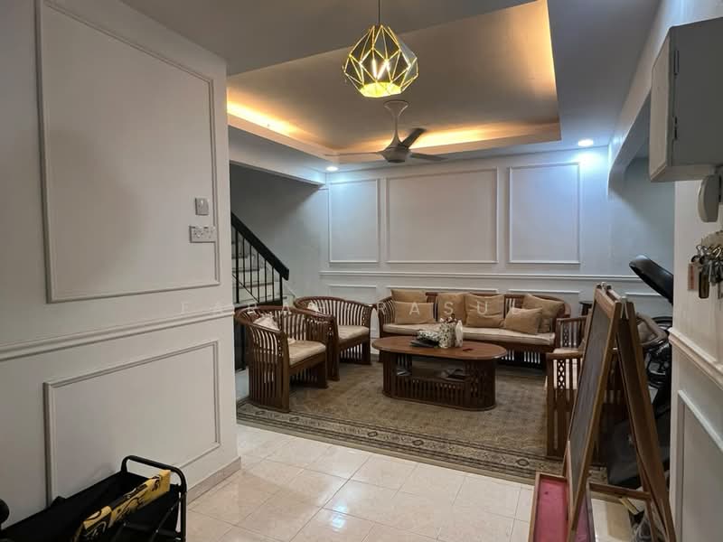2-storey Terraced House for Sale in Kemensah Heights (Ulu Kelang) - Farah Rasul - Living Room - PropertyGuru.com.my