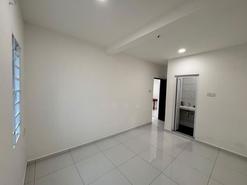 Rumah Teres 1 Tingkat untuk Dijual di Taman Ungku Tun Aminah (Skudai) - Dona - PropertyGuru.com.my