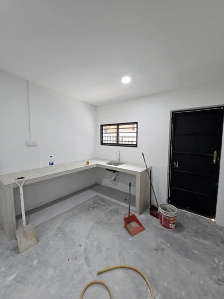 Rumah Teres 2 Tingkat untuk Disewa di Johor Bahru (Johor) - Elaine Chan - Kitchen - PropertyGuru.com.my