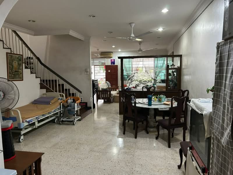 Rumah Teres untuk Dijual di Island Glades (Jelutong) - Zherlynn Ho - Living Room - PropertyGuru.com.my