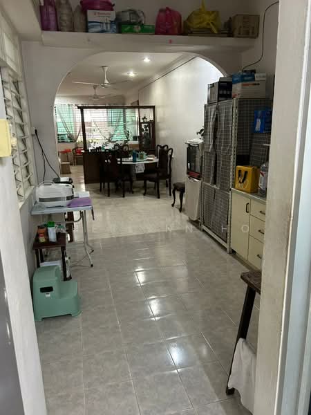 Rumah Teres untuk Dijual di Island Glades (Jelutong) - Zherlynn Ho - Dining Room - PropertyGuru.com.my