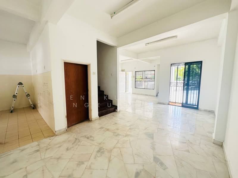Rumah Teres untuk Dijual di Taman Pinggiran Senawang (Sungai Gadut) - Tengku June Tengku Mamat - PropertyGuru.com.my