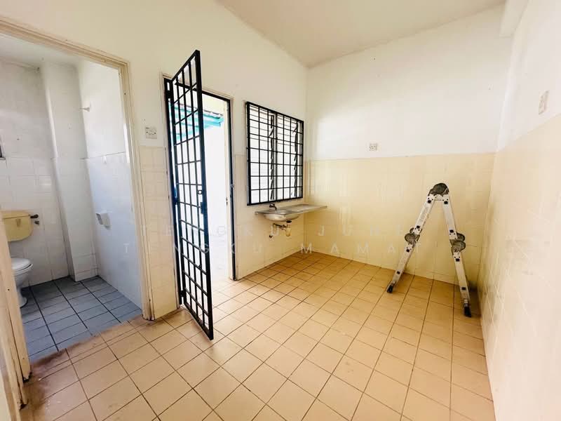 Rumah Teres untuk Dijual di Taman Pinggiran Senawang (Sungai Gadut) - Tengku June Tengku Mamat - PropertyGuru.com.my