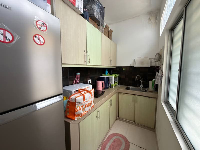 1-storey Terraced House for Rent in Bandar Sunway (Sunway) - Yi Jun - Kitchen - PropertyGuru.com.my