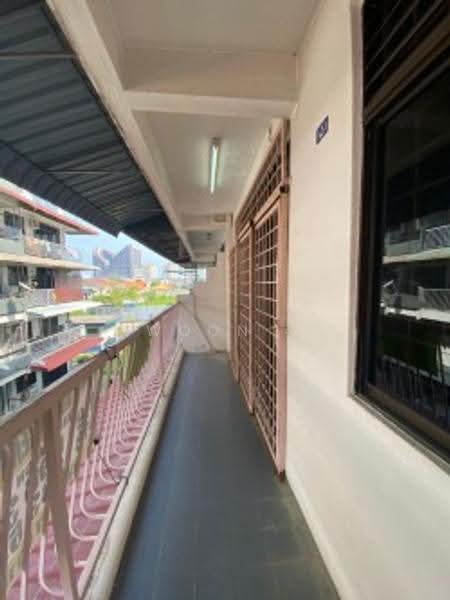 Pangsapuri untuk Dijual di Iskandar Shah - Woon . - Corridor - PropertyGuru.com.my