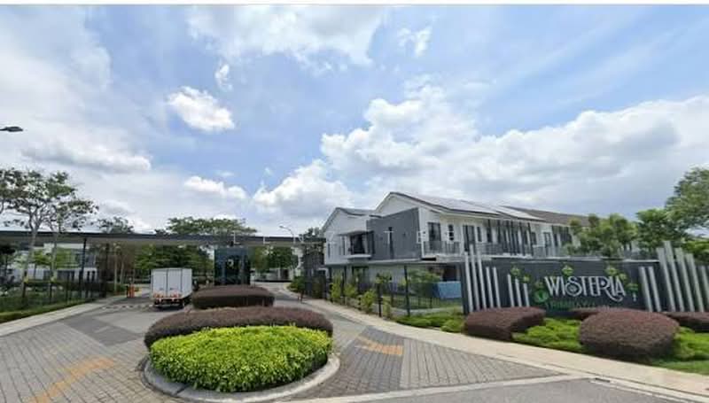 Rumah Teres 2-Tingkat untuk Dijual di Bandar Rimbayu (Telok Panglima Garang) - Lenz Tee - Exterior - PropertyGuru.com.my