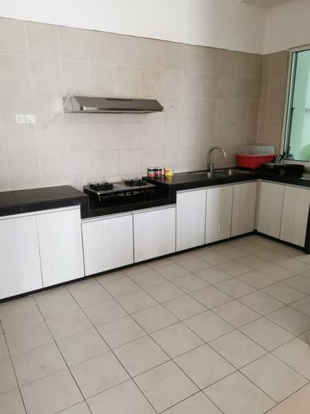 Kondominium untuk Disewa di 8 Petaling - Chun Wei - Kitchen - PropertyGuru.com.my