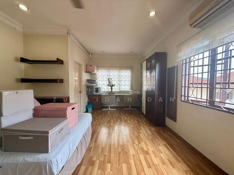 Rumah Banglo untuk Dijual di Cheras (Selangor) - Zuraidah Dan - Bedroom - PropertyGuru.com.my