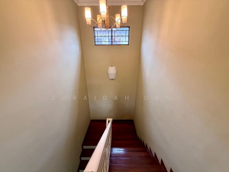 Rumah Banglo untuk Dijual di Cheras (Selangor) - Zuraidah Dan - Stairs - PropertyGuru.com.my