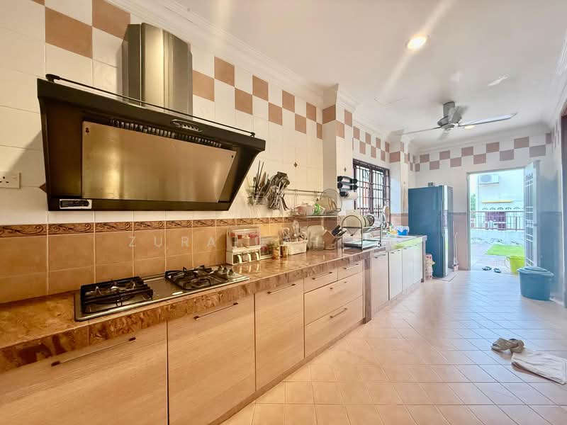 Rumah Banglo untuk Dijual di Cheras (Selangor) - Zuraidah Dan - Kitchen - PropertyGuru.com.my