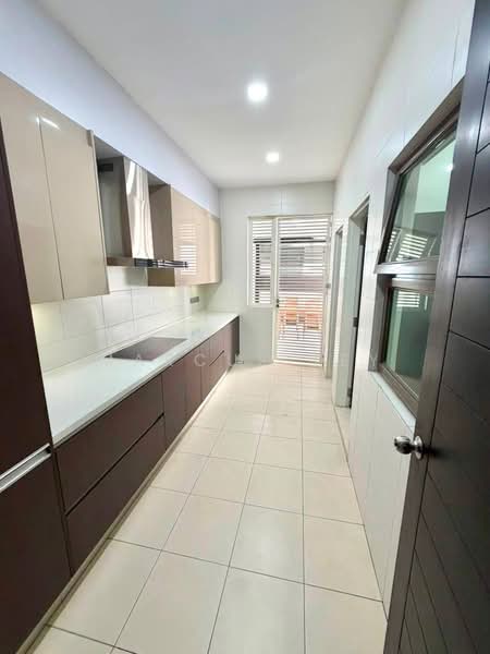Rumah Berkembar untuk Dijual di East Ledang (Iskandar Puteri (Nusajaya)) - Marcus Tey - Kitchen - PropertyGuru.com.my