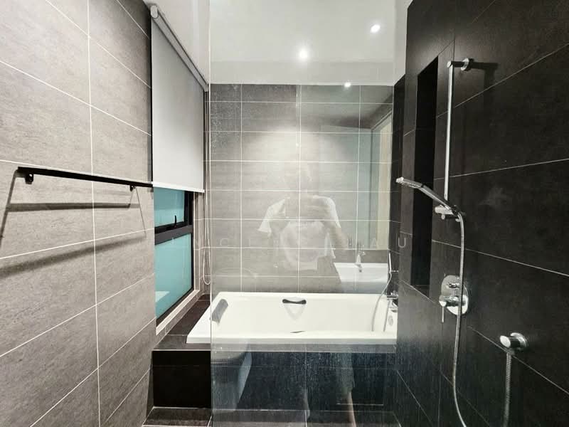 Condominium for Sale at Sunway Mont Residences - Vincent Lau - Bathroom - PropertyGuru.com.my