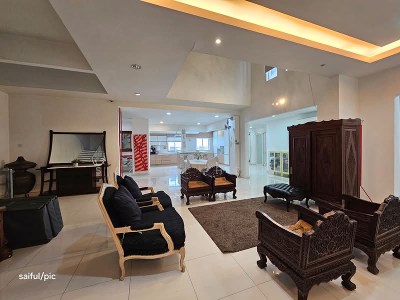 Rumah Berkembar untuk Dijual di Seksyen 13 (Shah Alam) - SAIFUL HELMI - Living Room - PropertyGuru.com.my