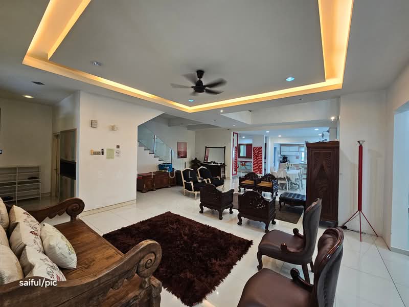 Rumah Berkembar untuk Dijual di Seksyen 13 (Shah Alam) - SAIFUL HELMI - Living Room - PropertyGuru.com.my