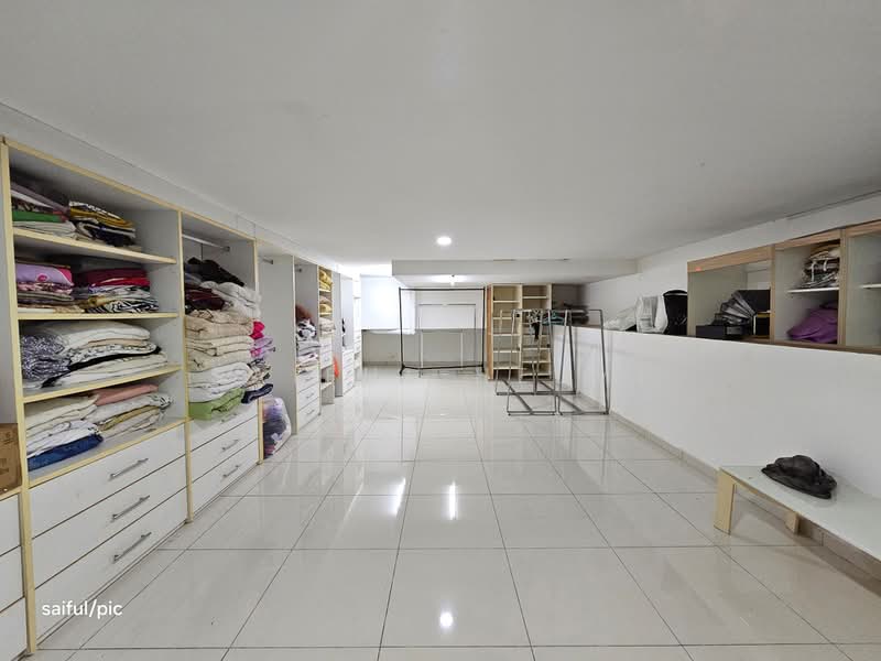 Rumah Berkembar untuk Dijual di Seksyen 13 (Shah Alam) - SAIFUL HELMI - PropertyGuru.com.my