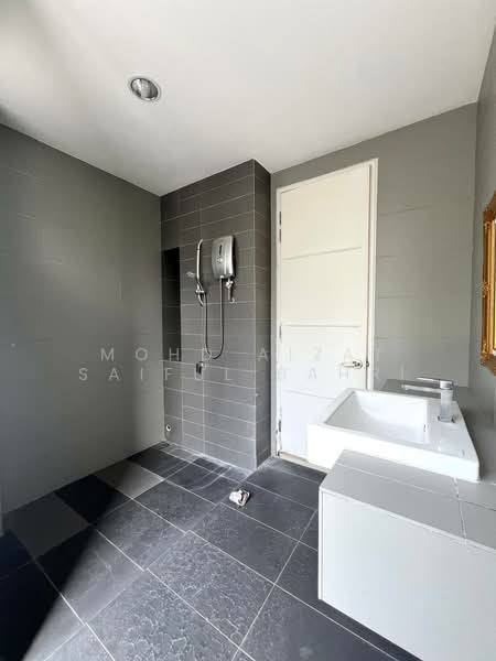 2-storey Terraced House for Sale in Tropicana Heights (Kajang) - Mohd Aizat Saiful Bahri - Bathroom - PropertyGuru.com.my