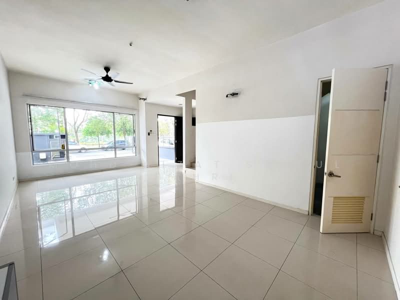 2-storey Terraced House for Sale in Tropicana Heights (Kajang) - Mohd Aizat Saiful Bahri - Living Room - PropertyGuru.com.my