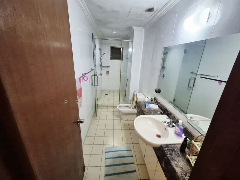 Kondominium untuk Dijual di Suasana Sentral Condominiums - Prem Kumar - Bathroom - PropertyGuru.com.my