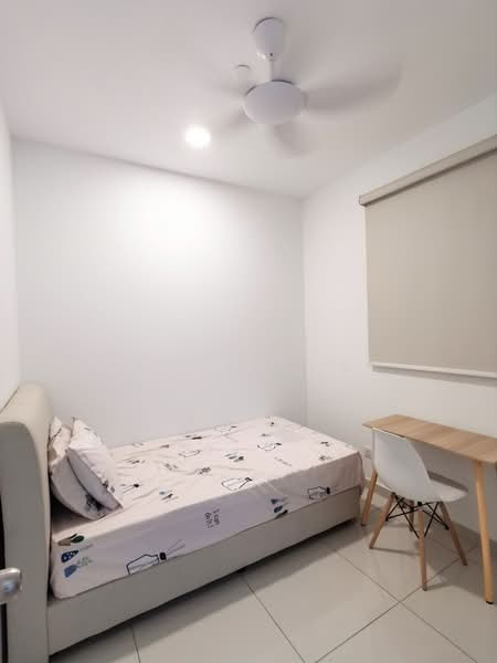 Servis Apartment untuk Disewa di Kenwingston Skylofts - Shue Sen - Bedroom - PropertyGuru.com.my