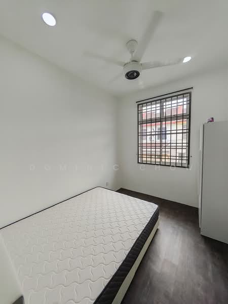 Rumah Teres 2 Tingkat untuk Disewa di Taman Setia Indah (Tebrau) - Dominic Chow - Bedroom - PropertyGuru.com.my