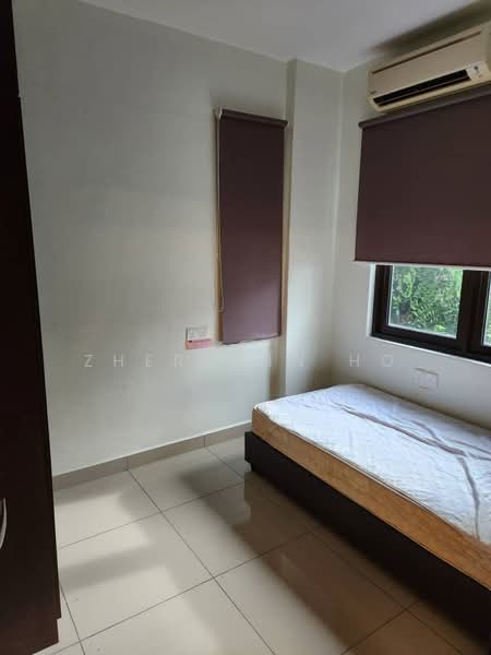 Pangsapuri untuk Disewa di Tanjung Tiara - Zherlynn Ho - Bedroom - PropertyGuru.com.my