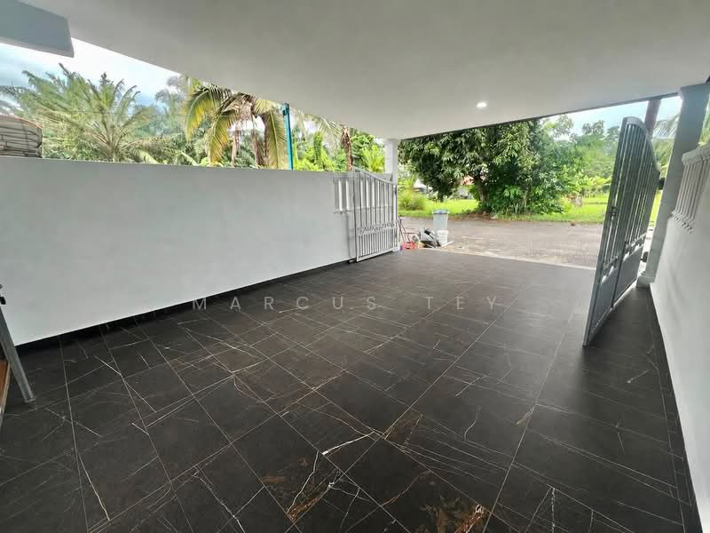 Rumah Teres 2 Tingkat untuk Dijual di Taman Sri Temenggong (Muar) - Marcus Tey - Exterior - PropertyGuru.com.my