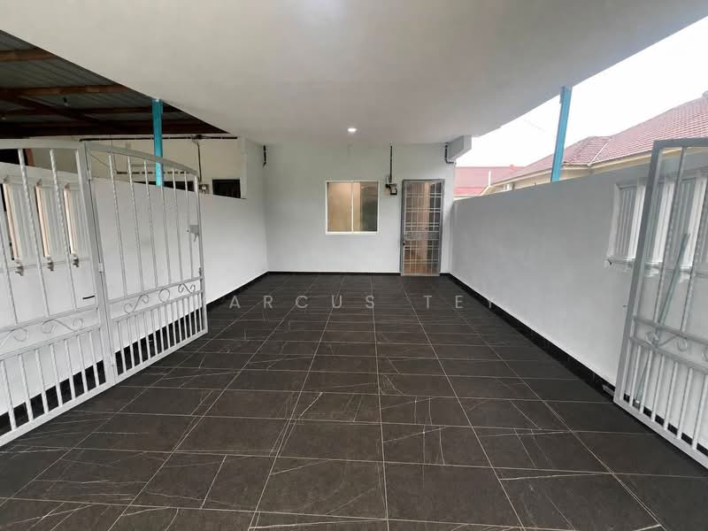 Rumah Teres 2 Tingkat untuk Dijual di Taman Sri Temenggong (Muar) - Marcus Tey - Exterior - PropertyGuru.com.my
