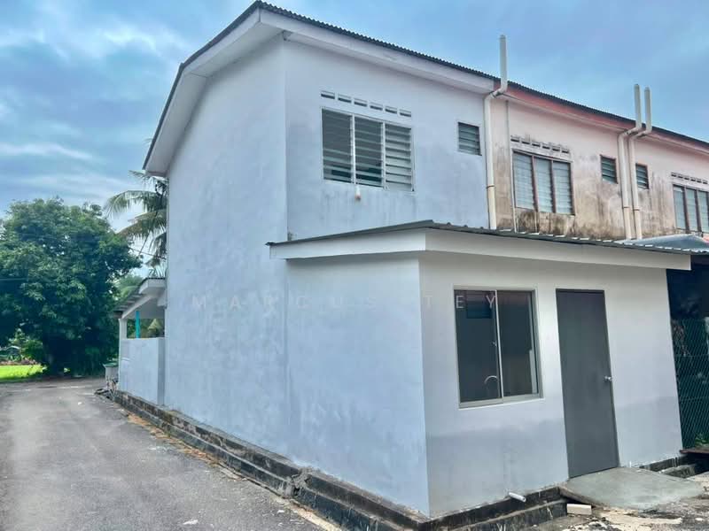 Rumah Teres 2 Tingkat untuk Dijual di Taman Sri Temenggong (Muar) - Marcus Tey - Exterior - PropertyGuru.com.my