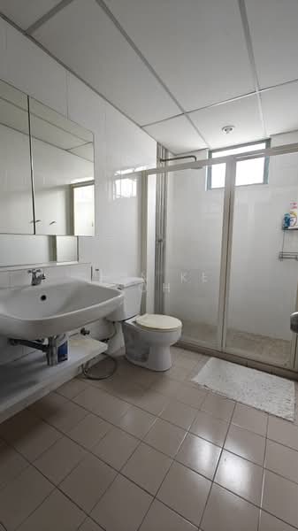 Condominium for Sale at Duta Ria - Chin Ke Soh - Bathroom - PropertyGuru.com.my