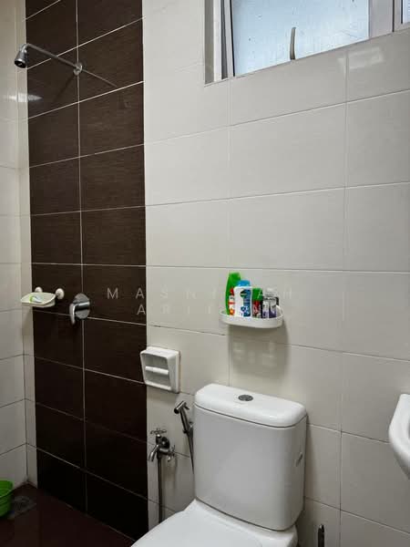 3-storey Terraced House for Sale in Taman Sinar Samudra (Batu Caves) - Masnizah Arifin - Bathroom - PropertyGuru.com.my