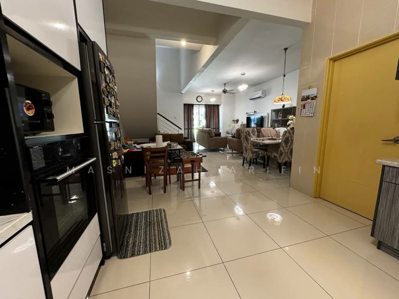3-storey Terraced House for Sale in Taman Sinar Samudra (Batu Caves) - Masnizah Arifin - PropertyGuru.com.my
