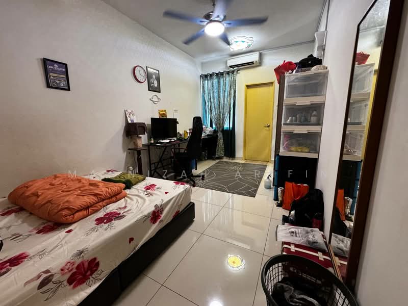 3-storey Terraced House for Sale in Taman Sinar Samudra (Batu Caves) - Masnizah Arifin - Bedroom - PropertyGuru.com.my