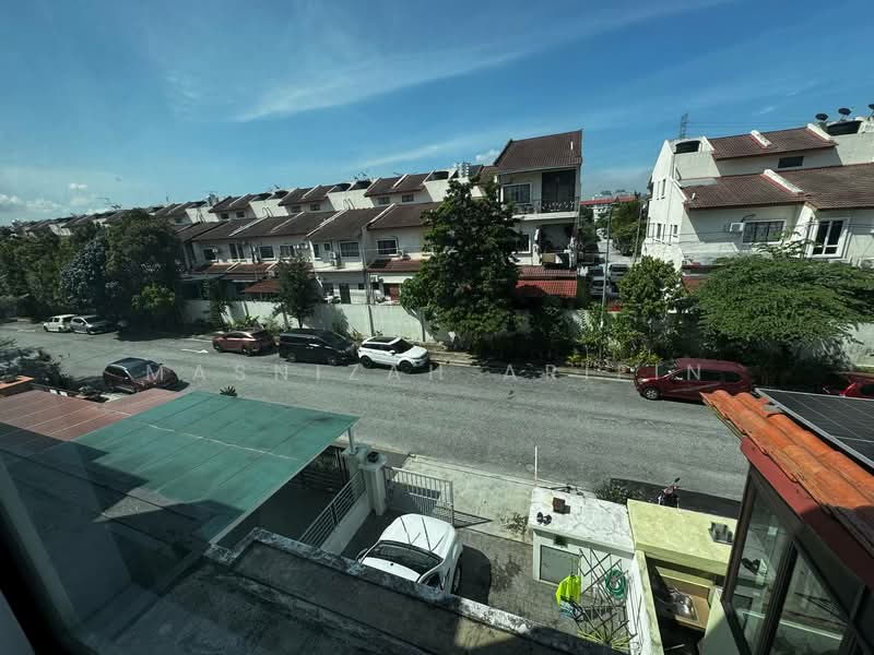 3-storey Terraced House for Sale in Taman Sinar Samudra (Batu Caves) - Masnizah Arifin - Exterior - PropertyGuru.com.my