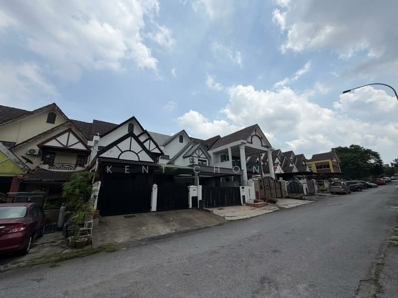 Rumah Teres 2-Tingkat untuk Dijual di Bandar Tun Hussein Onn (Cheras) - Kent Chong - Exterior - PropertyGuru.com.my