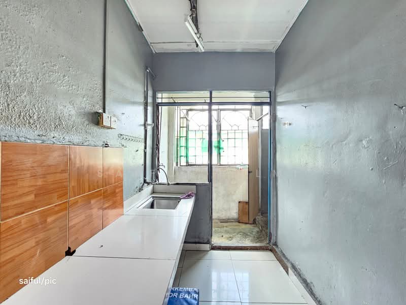 Rumah Flat untuk Dijual di Flat Kenari - SAIFUL HELMI - Kitchen - PropertyGuru.com.my