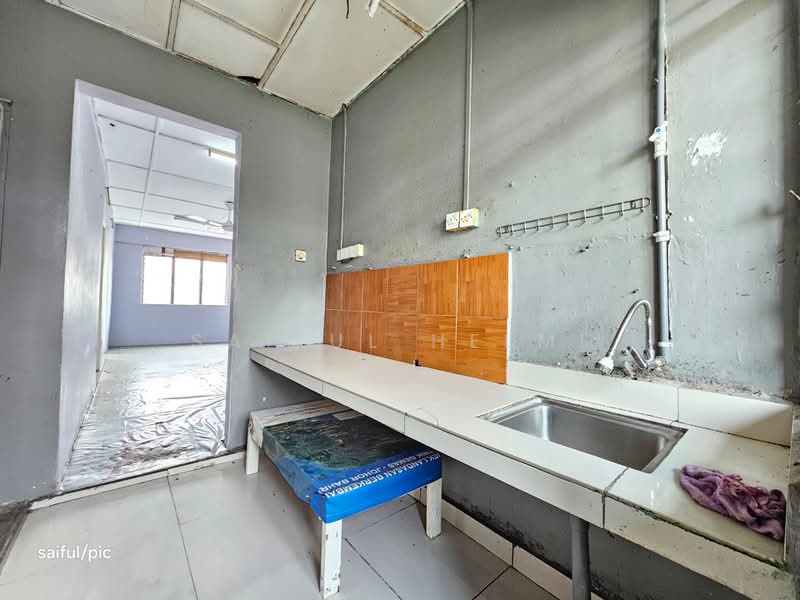 Rumah Flat untuk Dijual di Flat Kenari - SAIFUL HELMI - Kitchen - PropertyGuru.com.my