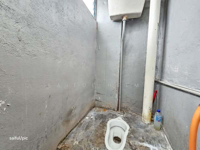 Rumah Flat untuk Dijual di Flat Kenari - SAIFUL HELMI - Bathroom - PropertyGuru.com.my