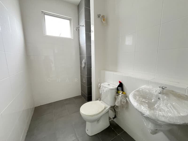 2-storey Terraced House for Sale in Kota Kemuning (Shah Alam) - Charlie Gan - PropertyGuru.com.my