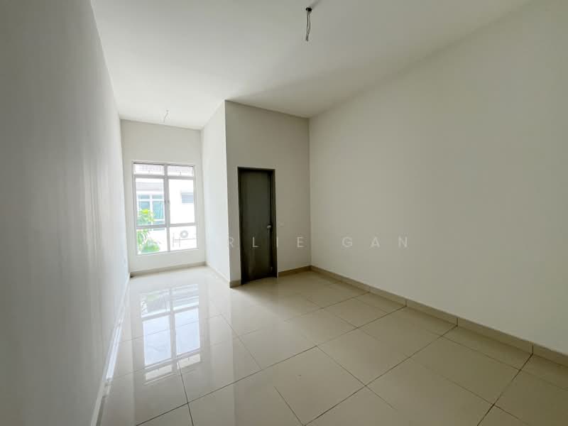 2-storey Terraced House for Sale in Kota Kemuning (Shah Alam) - Charlie Gan - PropertyGuru.com.my