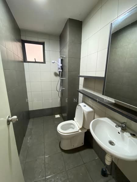 Kondominium untuk Disewa di Casa Green - Kristen Lim - Bathroom - PropertyGuru.com.my