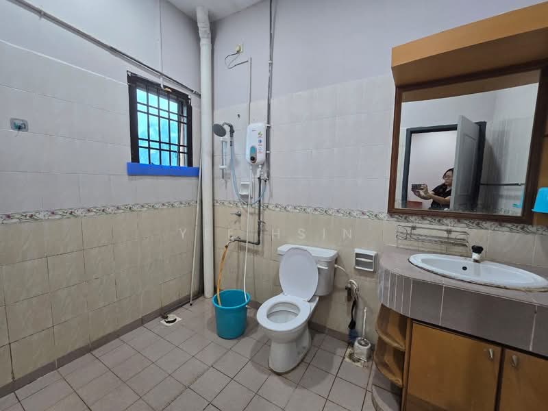2-storey Terraced House for Rent in Bandar Seri Alam (Masai) - Yee Hsin - PropertyGuru.com.my