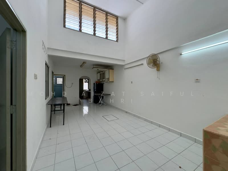 Rumah Teres 1 Tingkat untuk Dijual di Taman Taynton View (Cheras) - Mohd Aizat Saiful Bahri - Kitchen - PropertyGuru.com.my