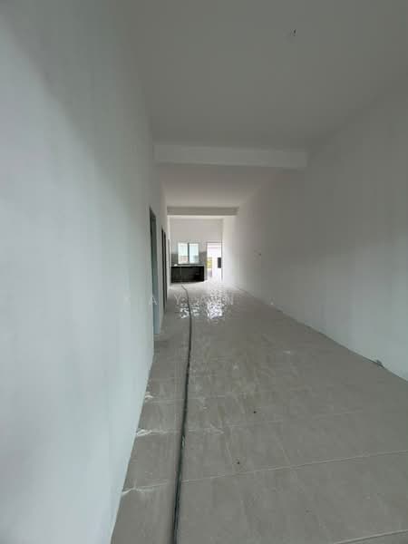 1-storey Terraced House for Sale in Chemor (Perak) - Kayan . - Corridor - PropertyGuru.com.my