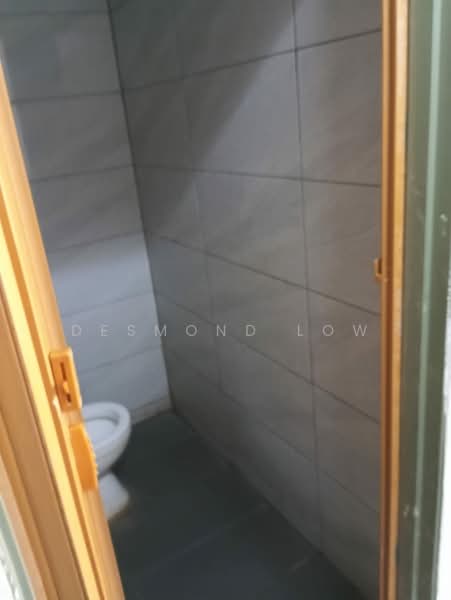 Office for Rent in KL City Centre (Kuala Lumpur) - Desmond Low - Bathroom - PropertyGuru.com.my
