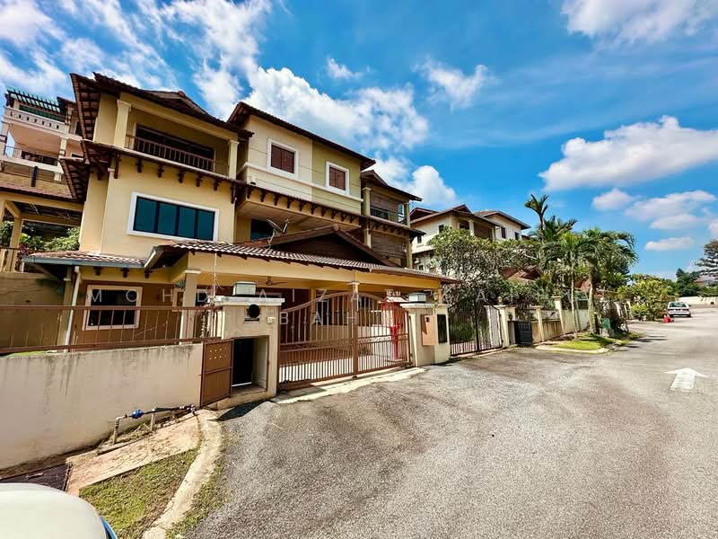 Rumah Berkembar untuk Dijual di Sungai Long (Bandar Sungai Long) - Mohd Aizat Saiful Bahri - Exterior - PropertyGuru.com.my