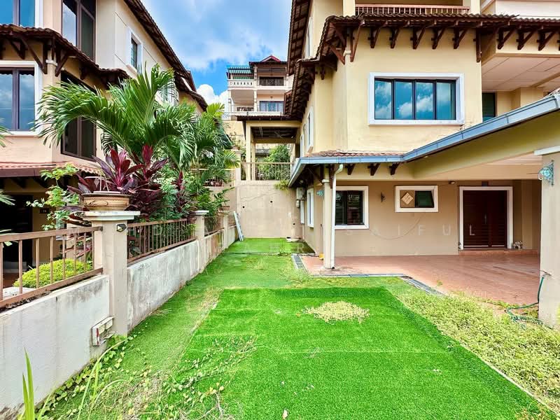 Rumah Berkembar untuk Dijual di Sungai Long (Bandar Sungai Long) - Mohd Aizat Saiful Bahri - Exterior - PropertyGuru.com.my