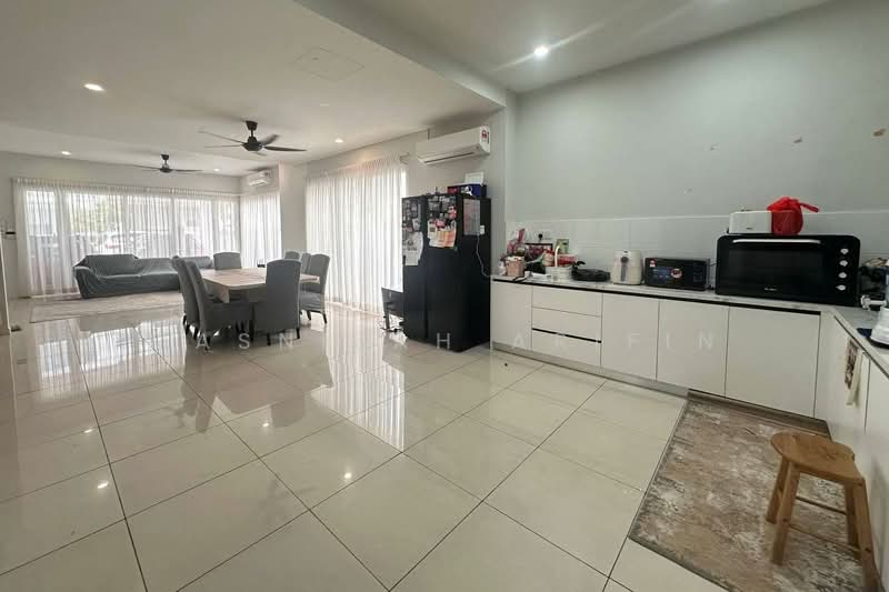 Rumah Berkembar untuk Dijual di Taman Melawati (Ulu Kelang) - Masnizah Arifin - Living Room - PropertyGuru.com.my
