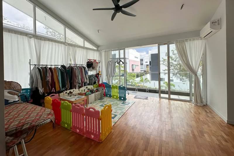 Rumah Berkembar untuk Dijual di Taman Melawati (Ulu Kelang) - Masnizah Arifin - Balcony - PropertyGuru.com.my