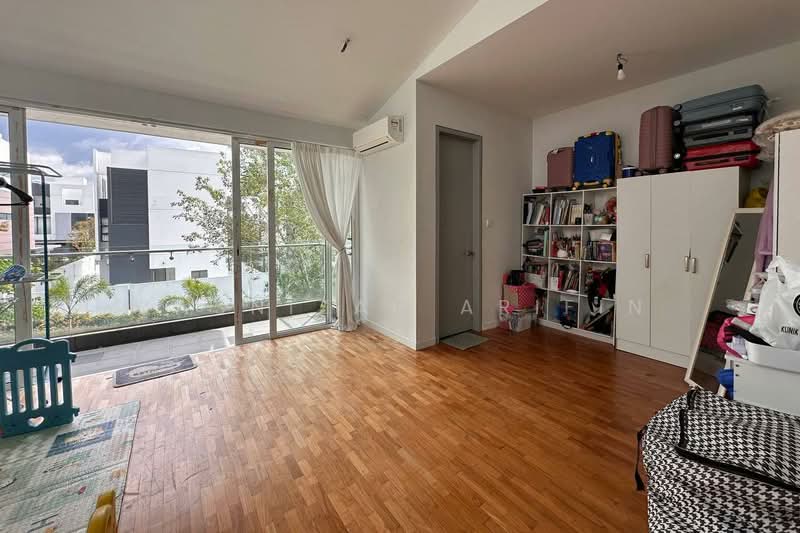 Rumah Berkembar untuk Dijual di Taman Melawati (Ulu Kelang) - Masnizah Arifin - Living Room - PropertyGuru.com.my
