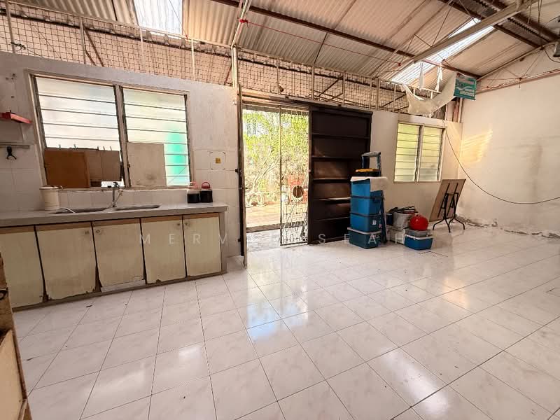 Rumah Berkembar untuk Dijual di Ayer Itam (Penang) - Mervyn Seah - Kitchen - PropertyGuru.com.my